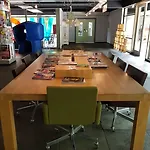 Wow * Amszterdam