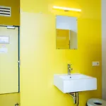 Wow Hostel *