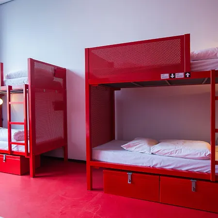 Wow Hostel *