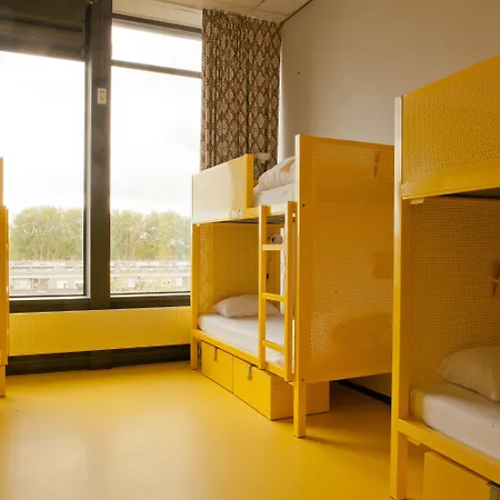 Wow Hostel