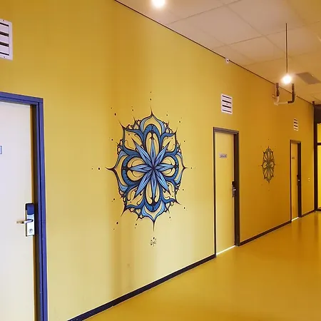 Wow Hostel