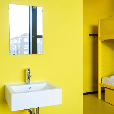 Wow Hostel